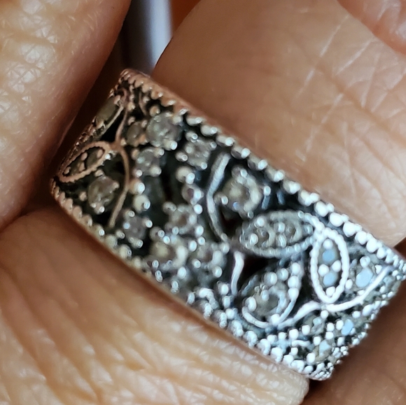 Pandora Ring Band - Picture 4 of 6